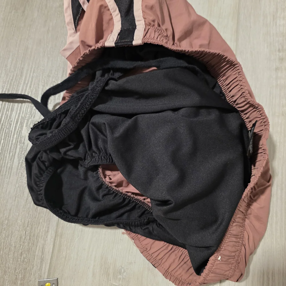 PINK Victoria's Secret Dusty Rose Athletic Shorts with Black Panels - Picture 10 of 10